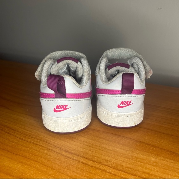 Nike Court Borough Low 2 Sneakers Girls 4c Grey/Pink/Fuchsia  Shoes BQ5453-111 - Picture 4 of 6